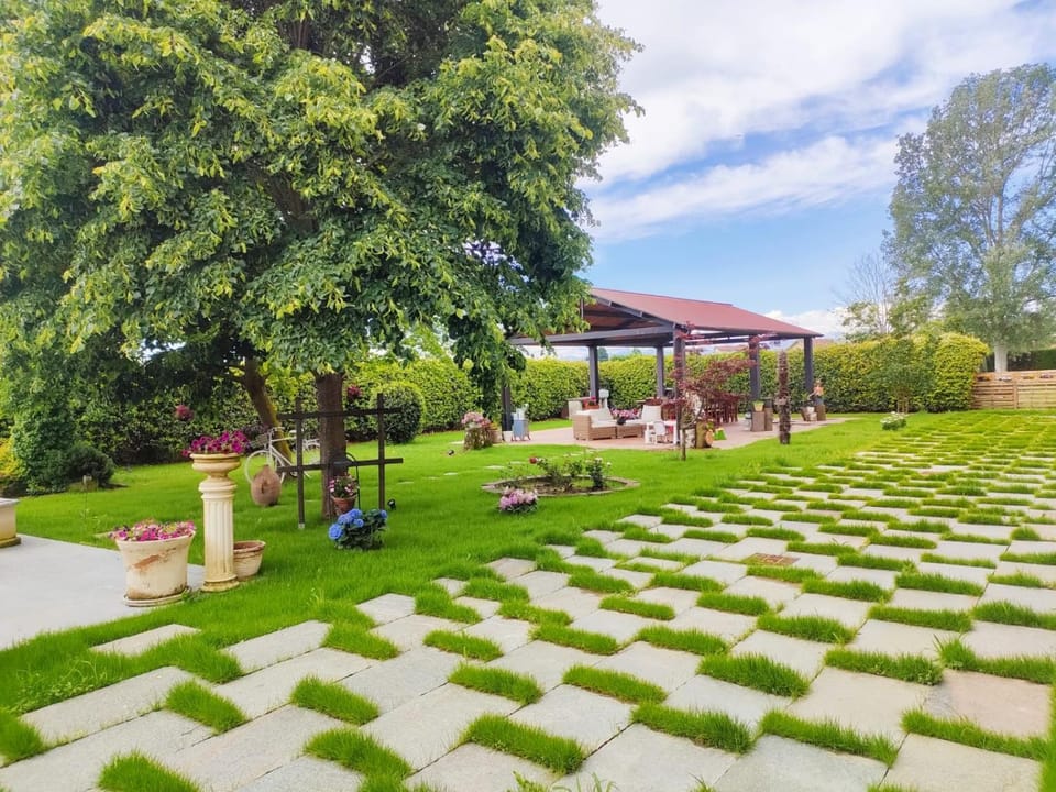 Garden, Garden view