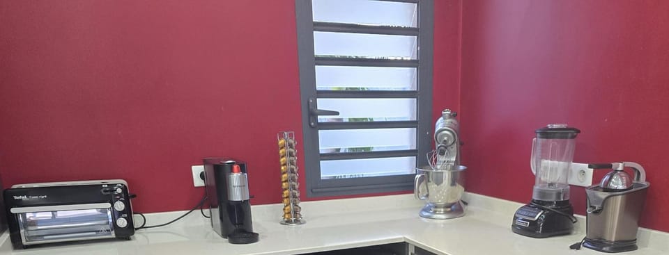 Coffee/tea facilities, Kitchen or kitchenette