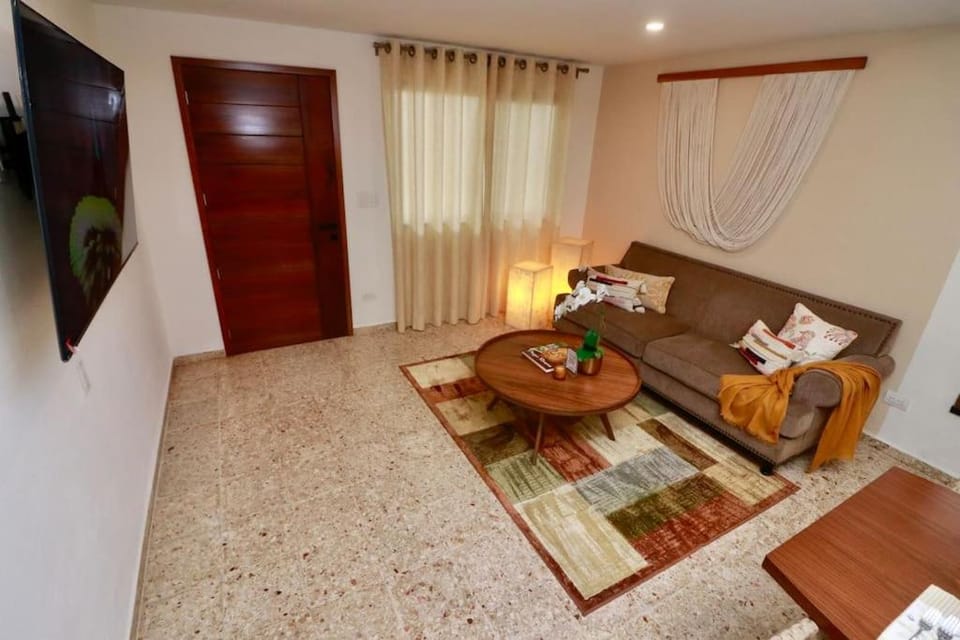 Communal lounge/ TV room, TV and multimedia, Living room