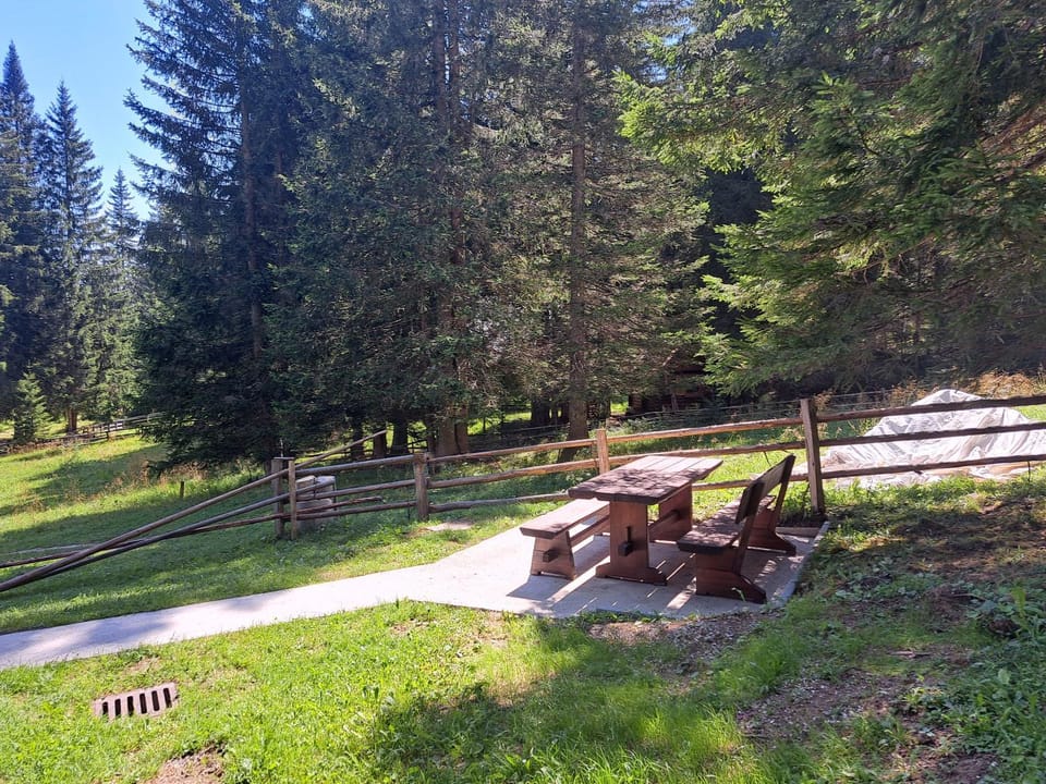 Seating area