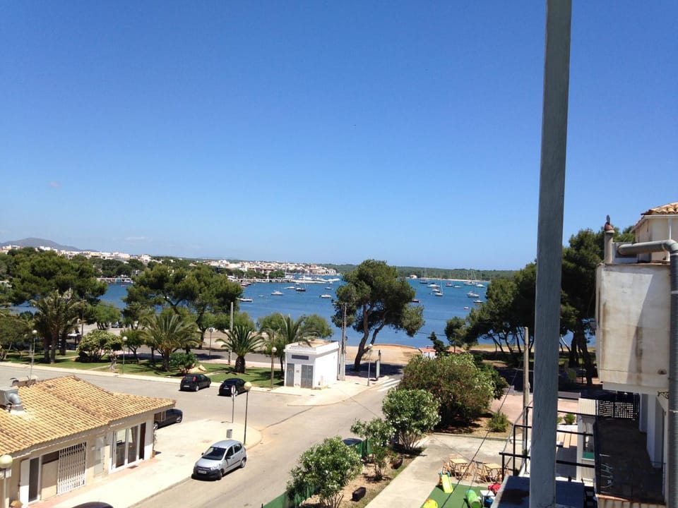 Day, Sea view, Street view