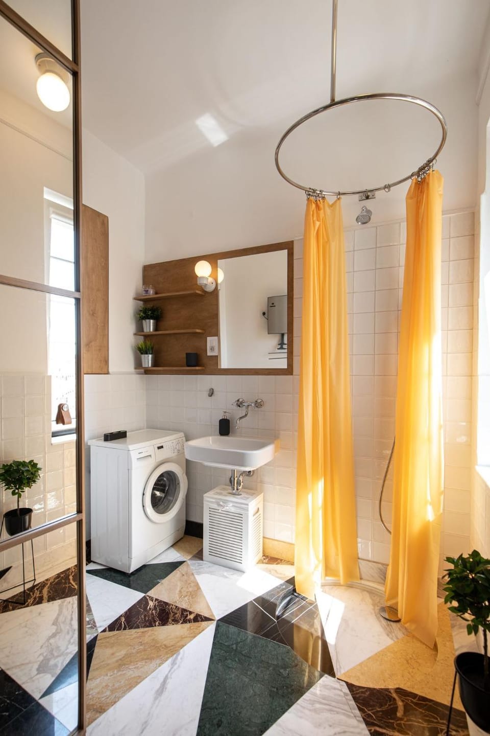 Bathroom, Bath, washing machine