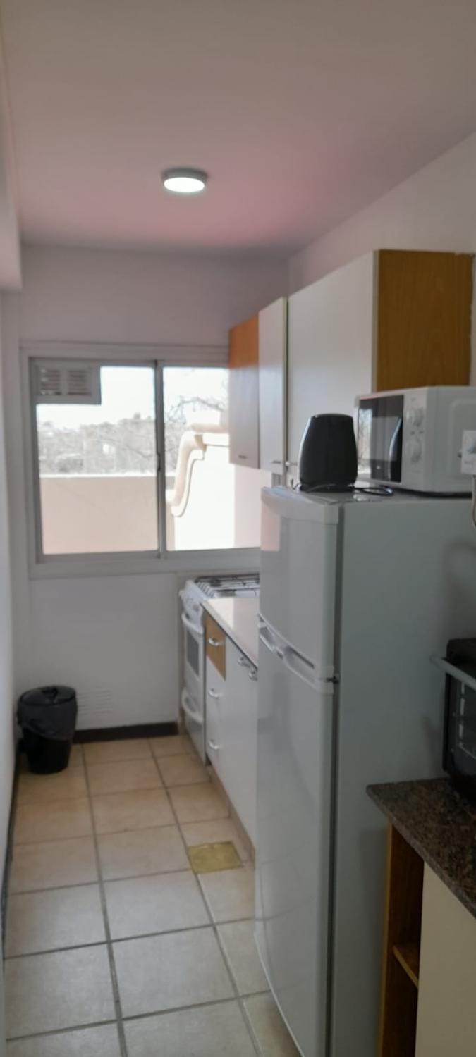 Kitchen or kitchenette, minibar