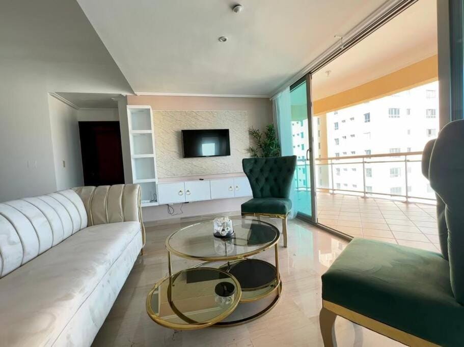 3 BDR Ocean View luxury Apartment . Sleeps 6 Apartment in Santo Domingo