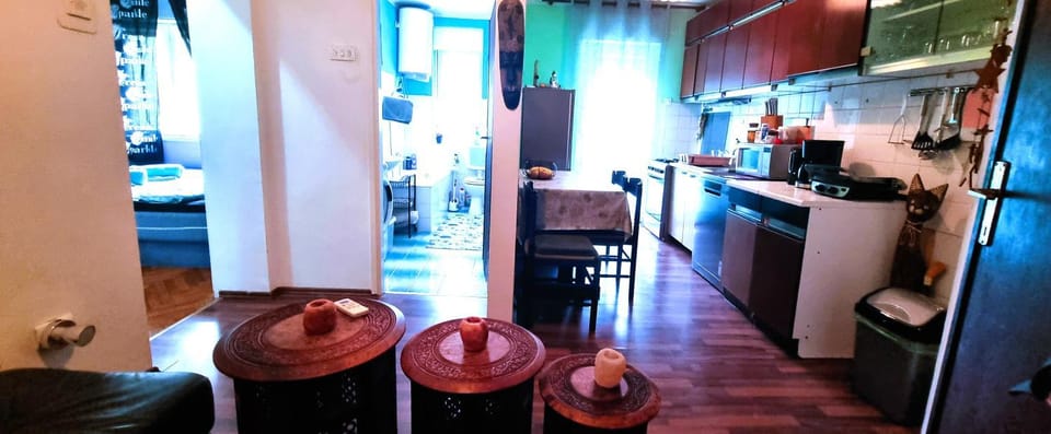 Toilet, Bathroom, Kitchen or kitchenette, Dining area, dishwasher, microwave, oven, kitchen