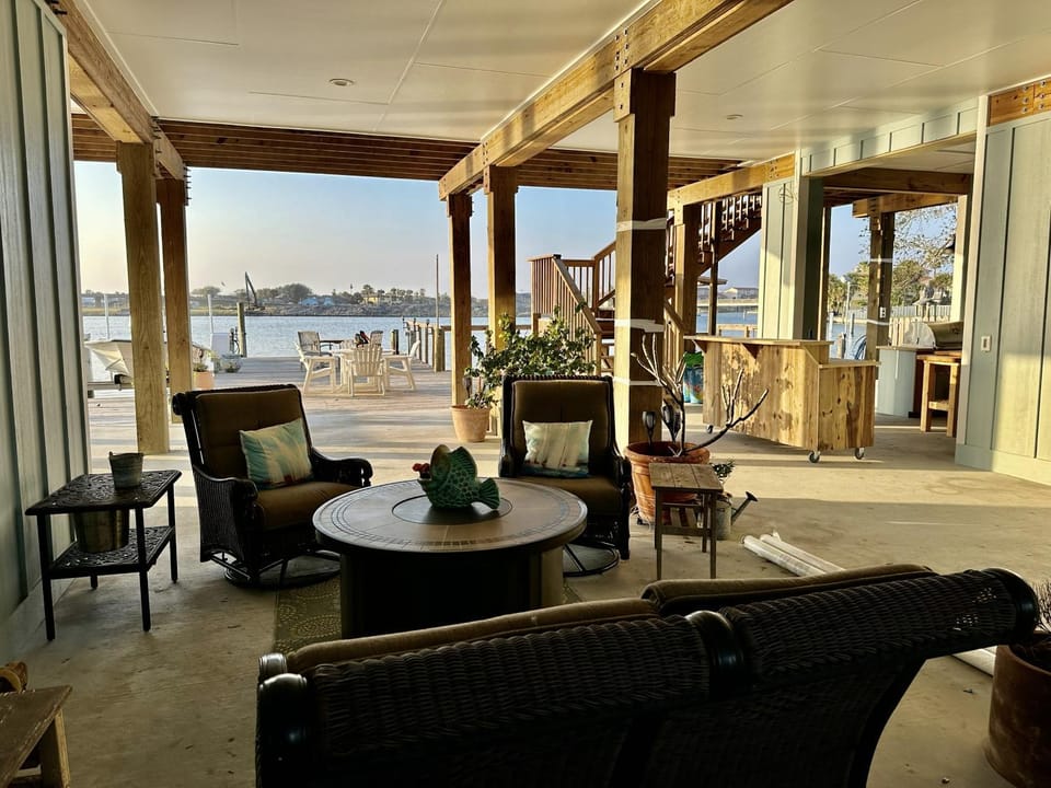 Patio, Balcony/Terrace