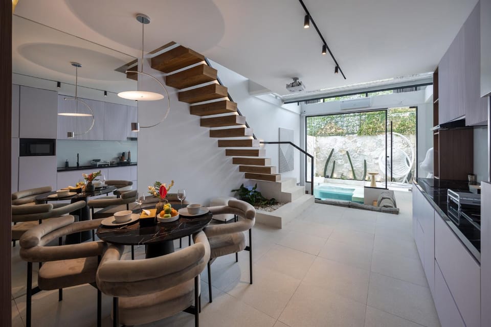 Living room, Dining area