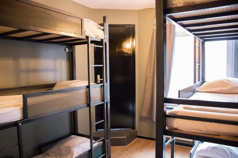 bunk bed