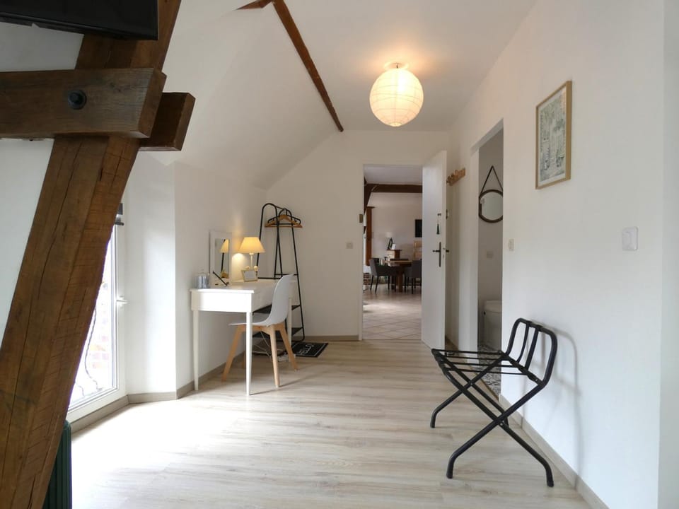Gîte pittoresque avec nature, Wi-Fi, BBQ et terrasse privée - FR-1-581-113 House in Centre-Val de Loire