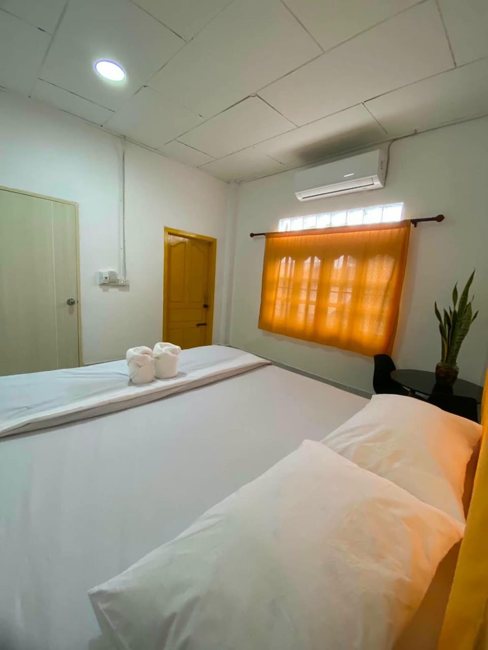 Bamboo Hostel Bed and Breakfast in Laos