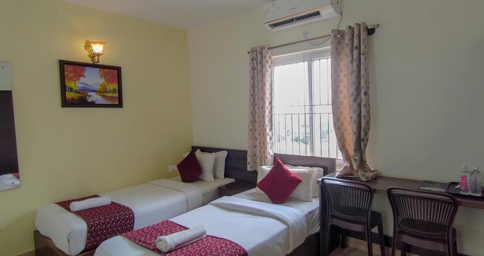 Bed, Bedroom, air conditioner