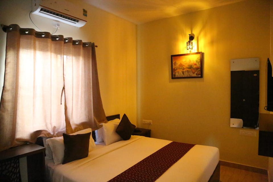 Bedroom, air conditioner