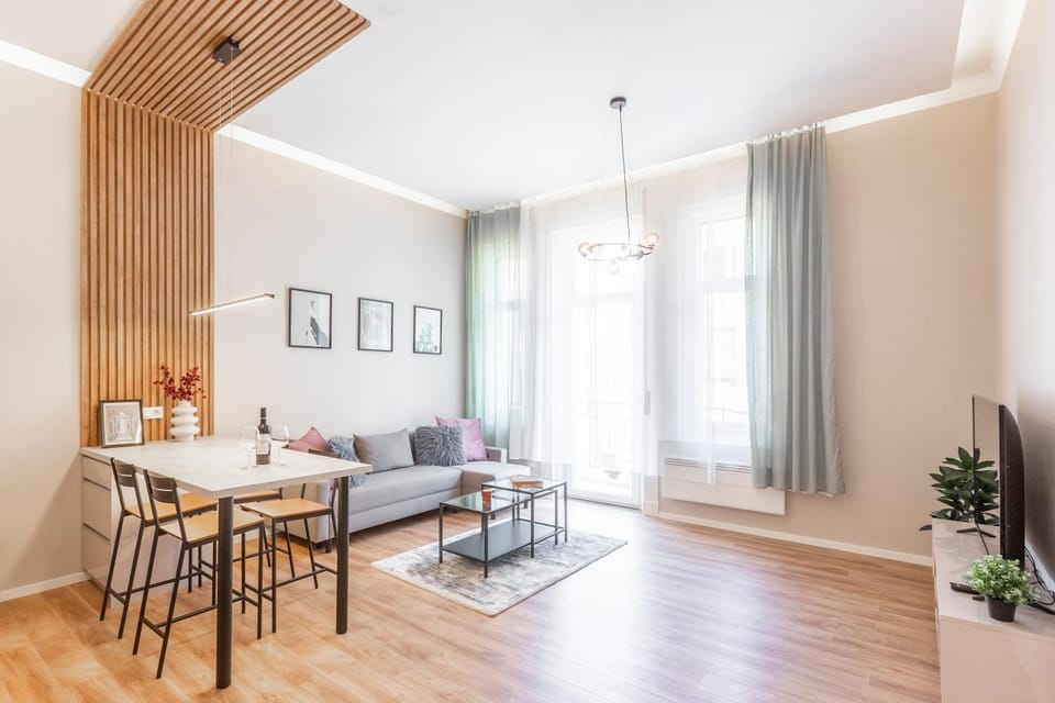 Living room, Seating area, Dining area, air conditioner