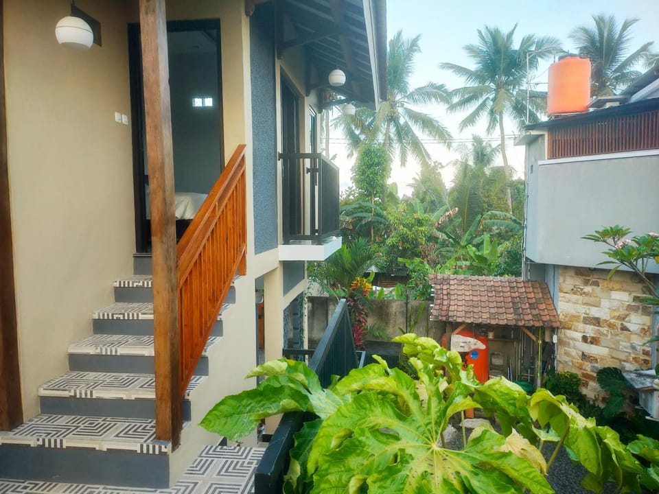AUREIRIN Guesthouse Bed and Breakfast in East Java