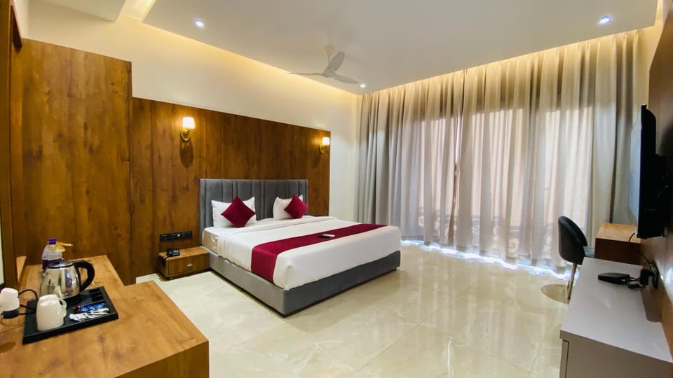 Bed, Photo of the whole room