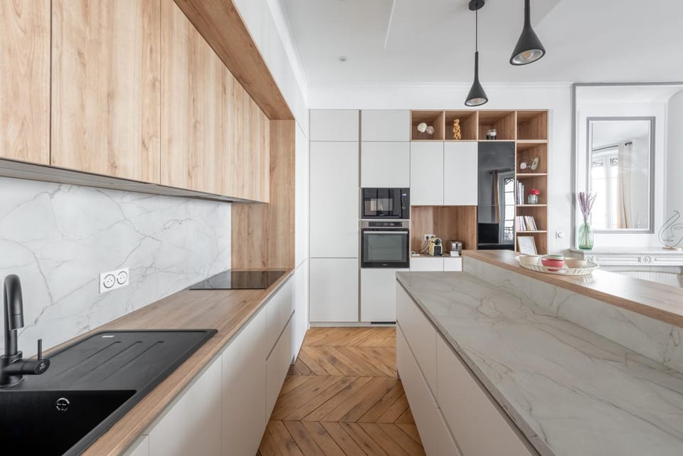 Kitchen or kitchenette