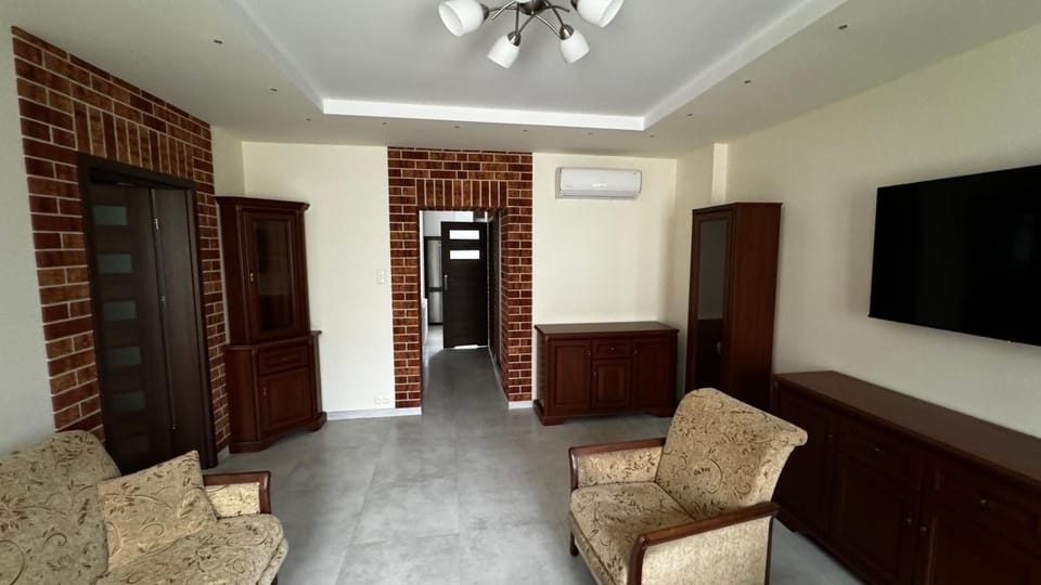 TV and multimedia, air conditioner