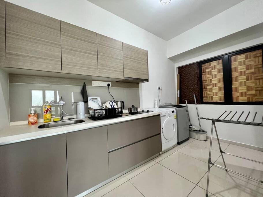 Emira 1BR Residence Shah Alam Apartment in Selangor, Malaysia