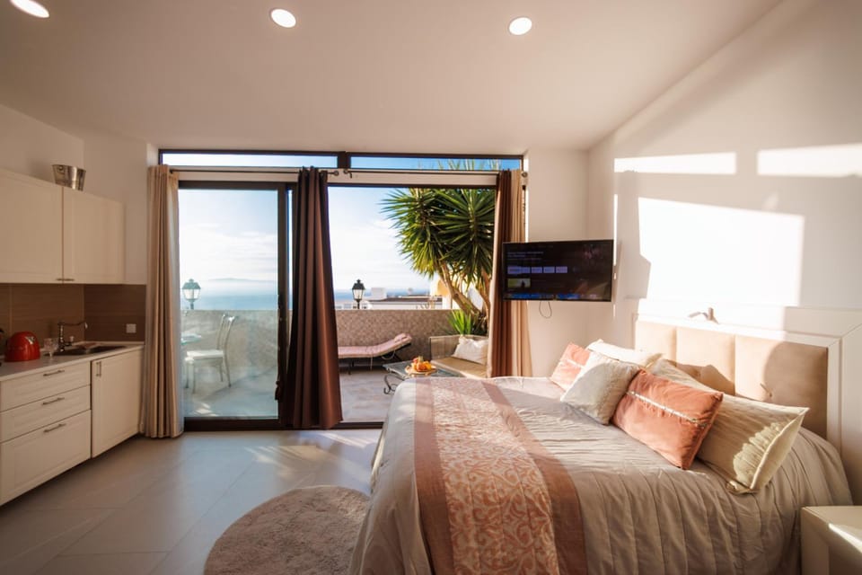 Villa Natandre Tenerife Ocean View Accommodation Villa in Costa Adeje