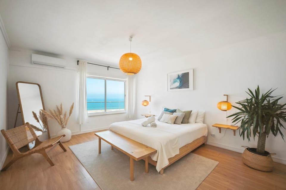 Maybe the best view in Portugal! Jacuzzi - Gym - Game room Apartment in Ericeira