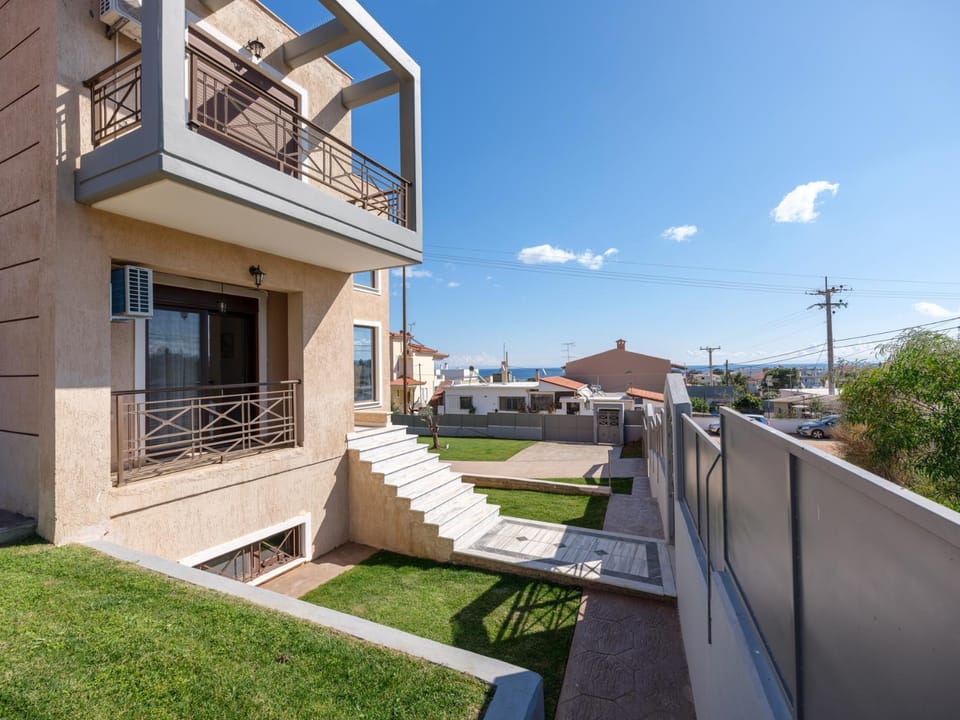 Facade/entrance, Garden, View (from property/room), Sea view, Area and facilities