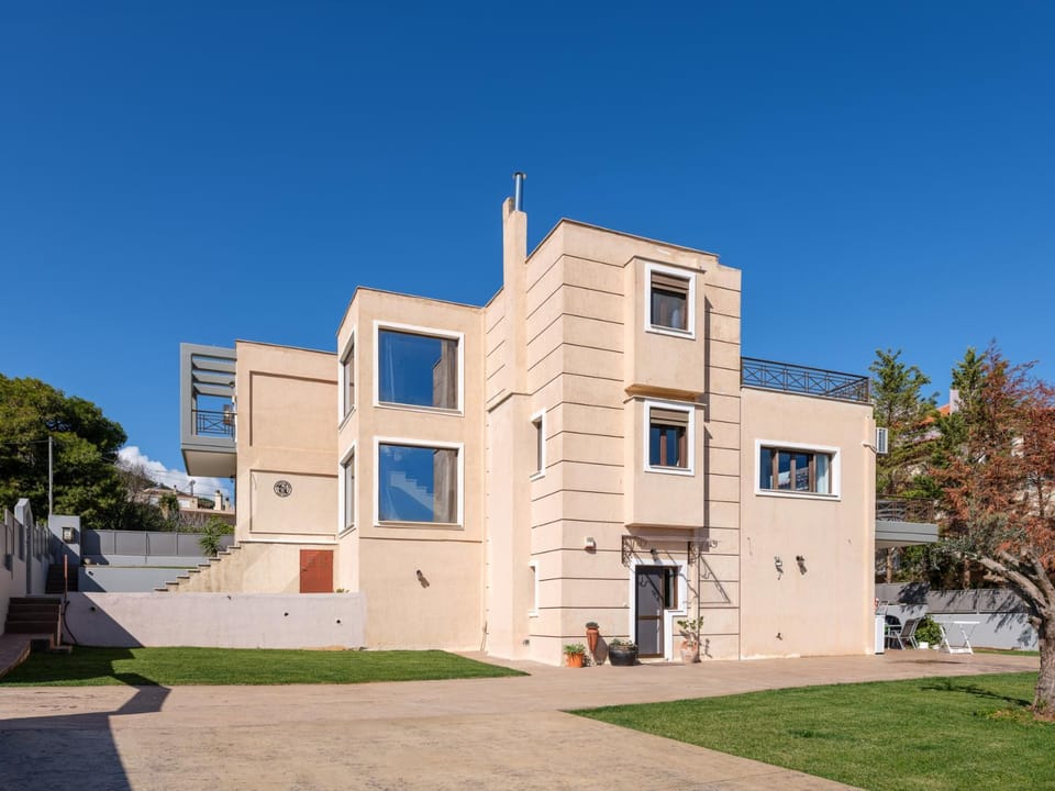 Property building, Facade/entrance, Garden