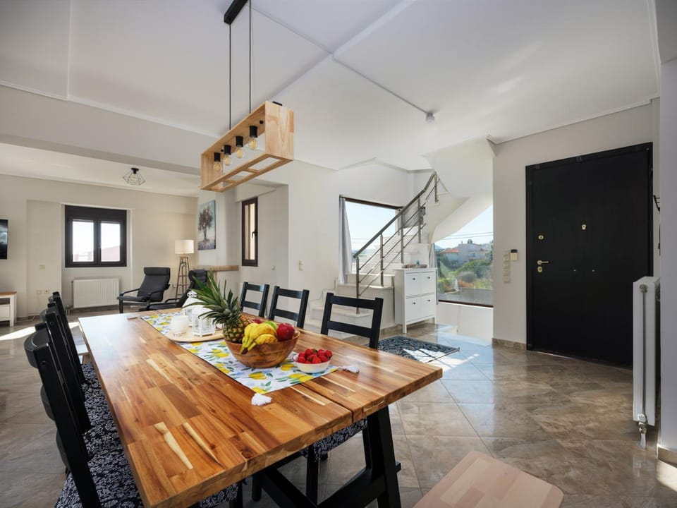 View (from property/room), Balcony/Terrace, Living room, Dining area