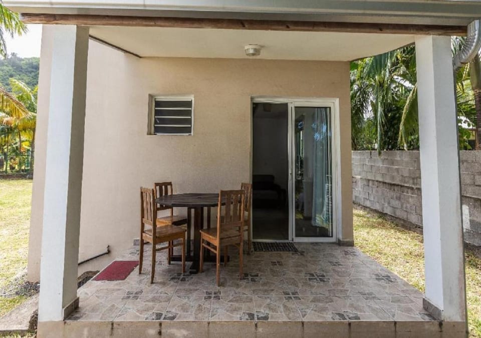 Patio, Dining area