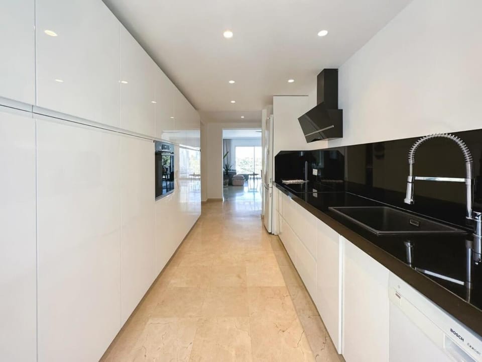 Rooftop Penthouse La Quinta Outdoor Kitchen Wifi Apartment in Marbella