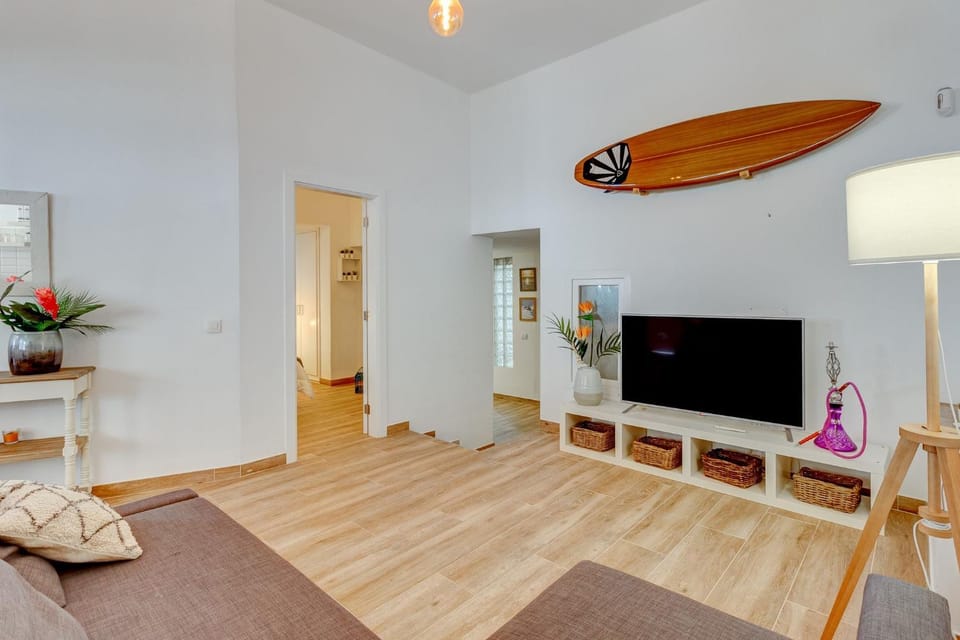 Communal lounge/ TV room, TV and multimedia, Living room