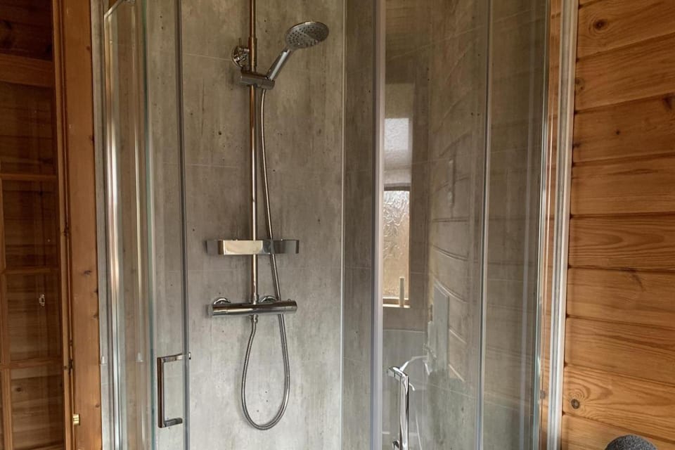 Lodge with river view - sleeps 6 - pet friendly House in Scotland