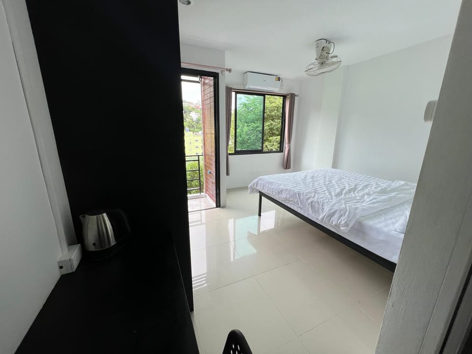Bed, Photo of the whole room, Bedroom, wardrobe