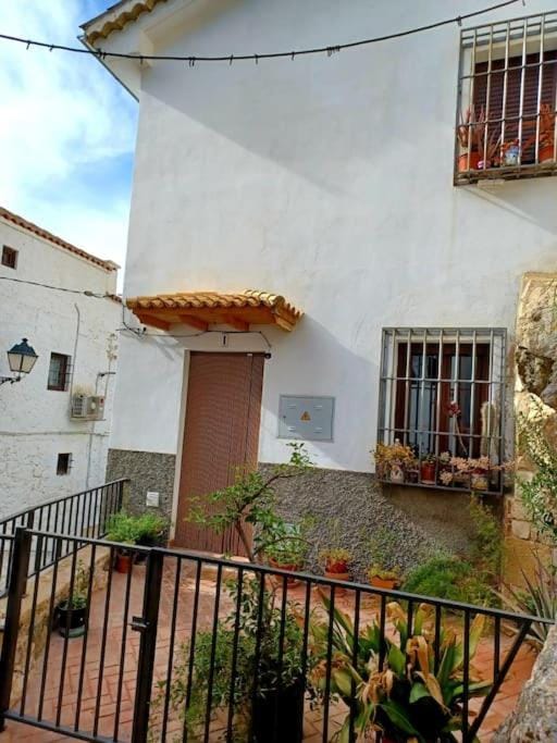 Property building, Balcony/Terrace