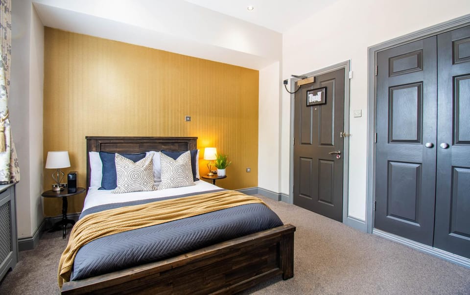 Bed, Bedroom, wardrobe