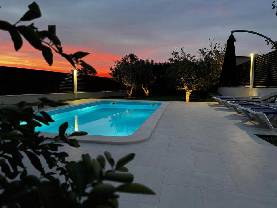 Garden, Garden, Garden view, Swimming pool, Swimming pool, Sunset