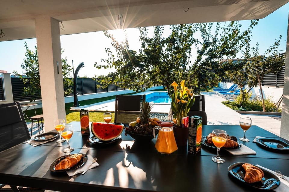 Patio, Garden, Garden, Balcony/Terrace, Pool view, Swimming pool