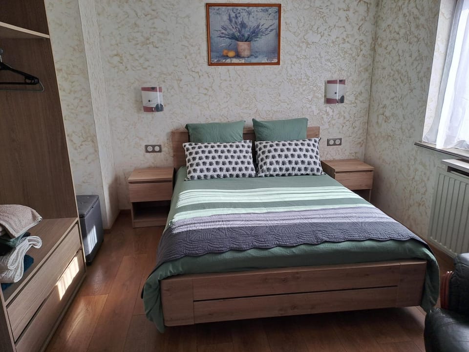 Living room, Bedroom