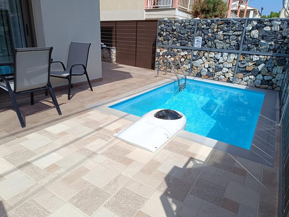 Magnolia Villa with Pool Apartment in Nikiti