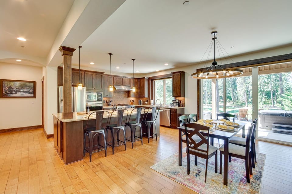 Suncadia Golf | Hot Tub | Game Room | Sleeps 13 House in Kittitas County