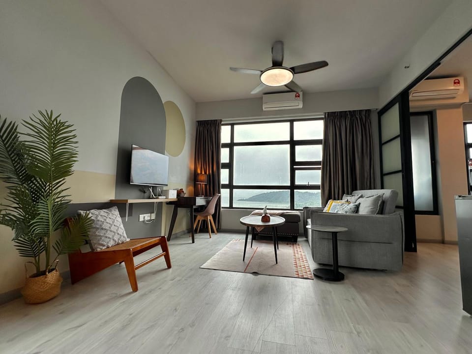 View (from property/room), View (from property/room), Living room, Mountain view, Pool view, Sea view, Sea view, Quiet street view