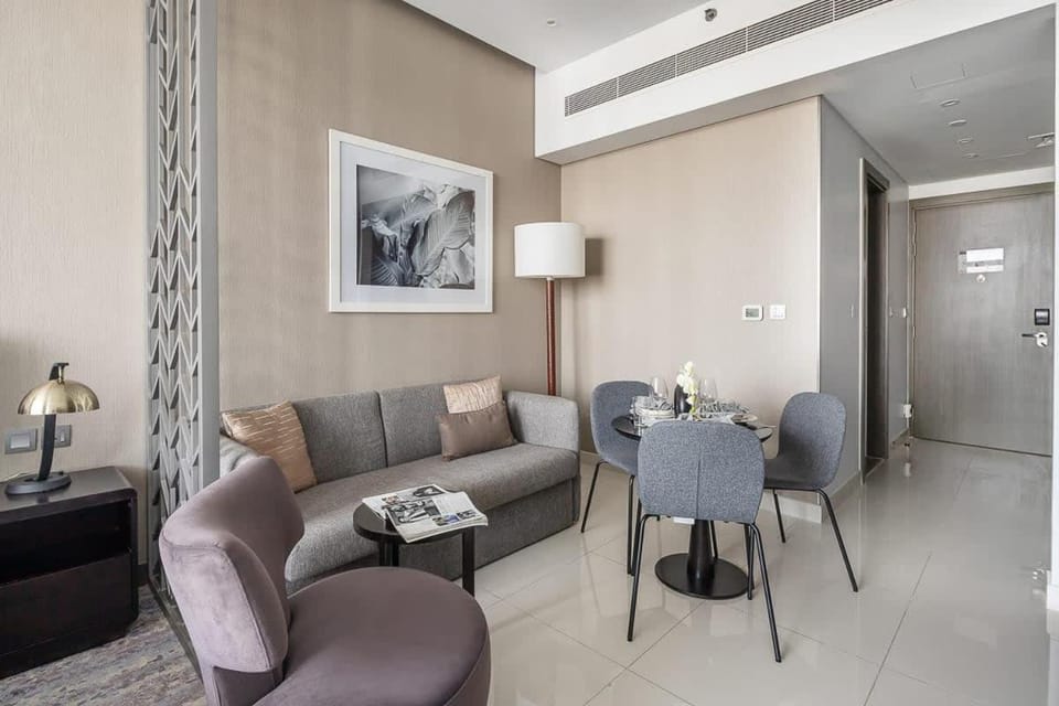 Frank Porter - Prive A Apartment in Dubai
