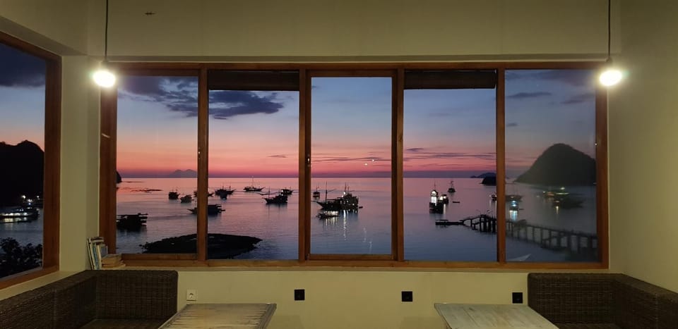Restaurant/places to eat, Sea view, Sunset