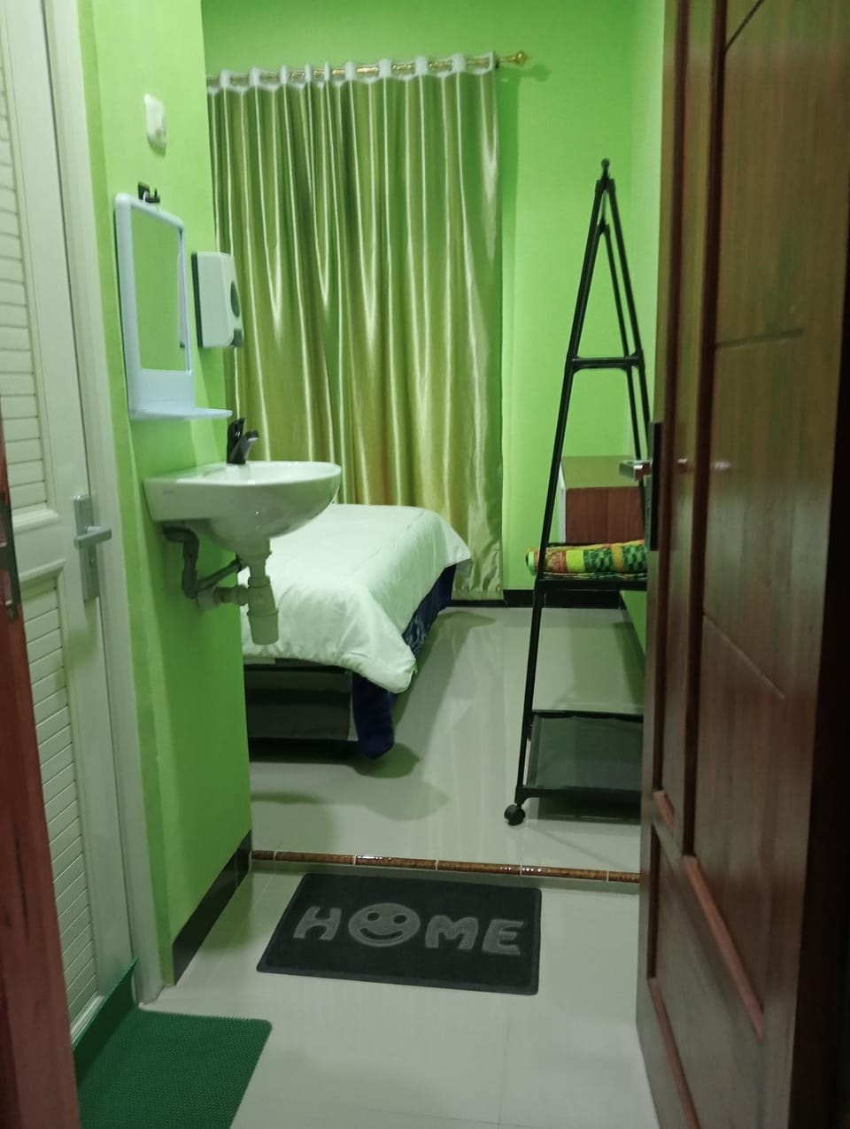 Mentigen homestay Bed and Breakfast in East Java