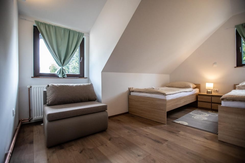 Seating area, Bedroom