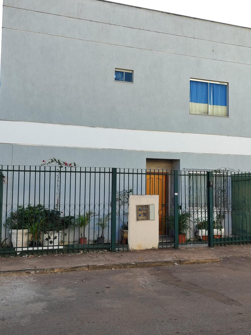 Apto acolhedor e funcional na Asa Sul sinta-se em casa perto da P Federal Enap LBV Casv da embaixada aeroporto , rodov interestadual e academia da PM Apartment in State of Goiás