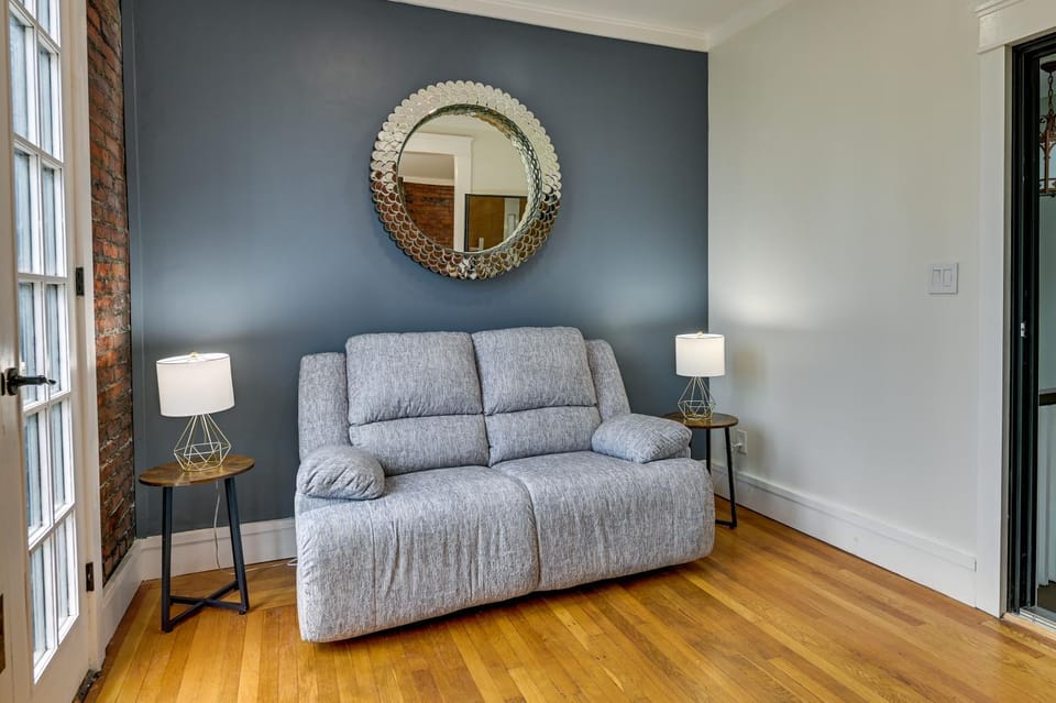 1 Mi to Falls View Park: Convenient Cohoes Retreat Apartment in Troy