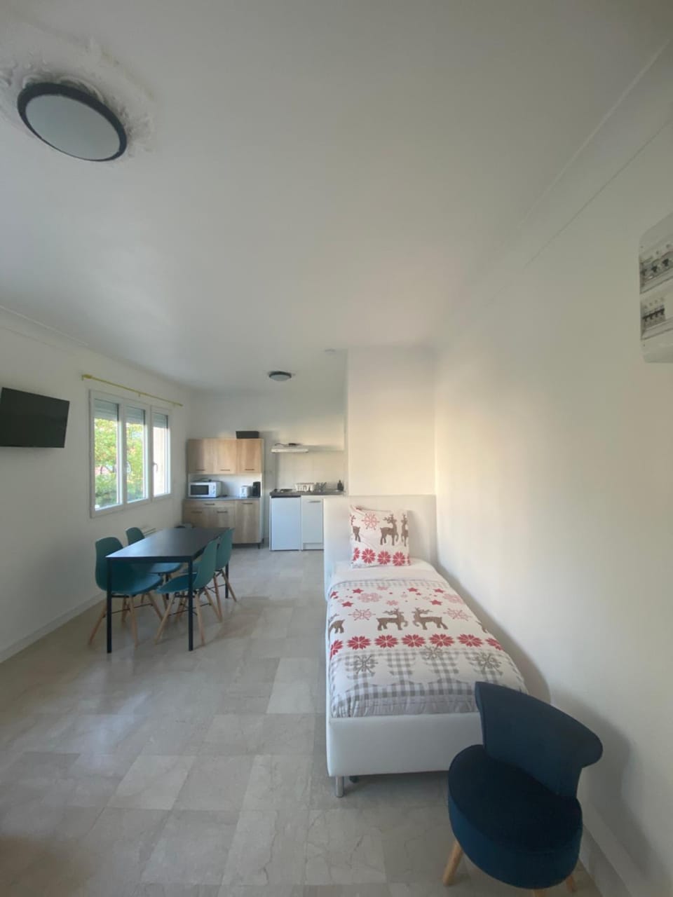 Janakpur Home Apartment in Île-de-France