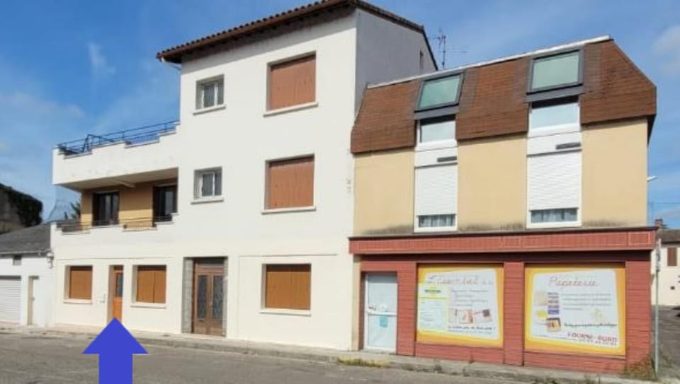 Property building, Facade/entrance