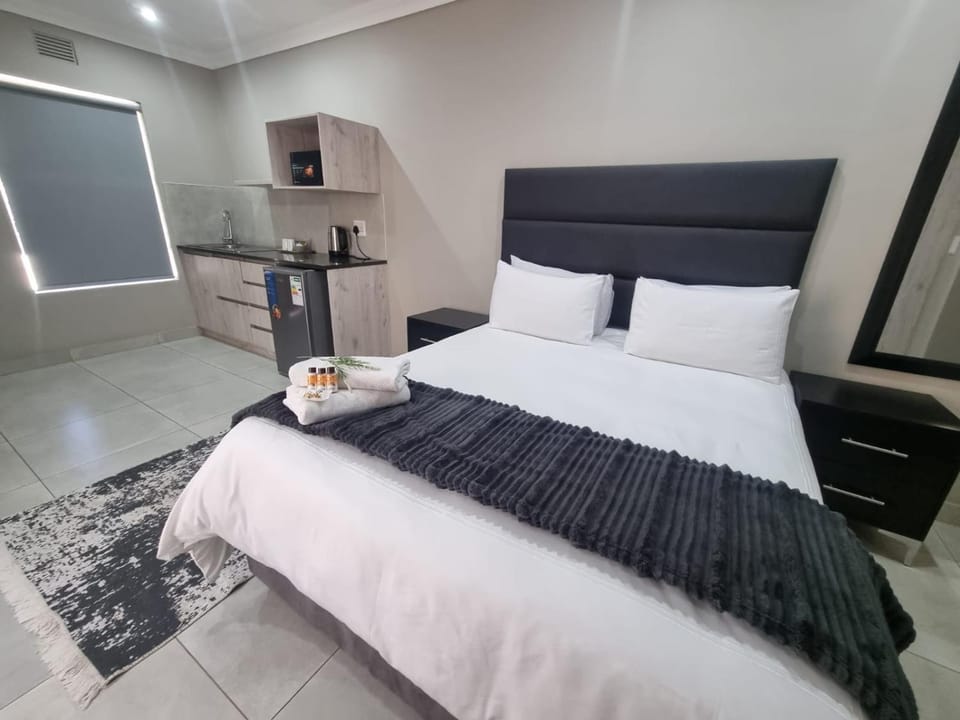 Kitchen or kitchenette, Photo of the whole room