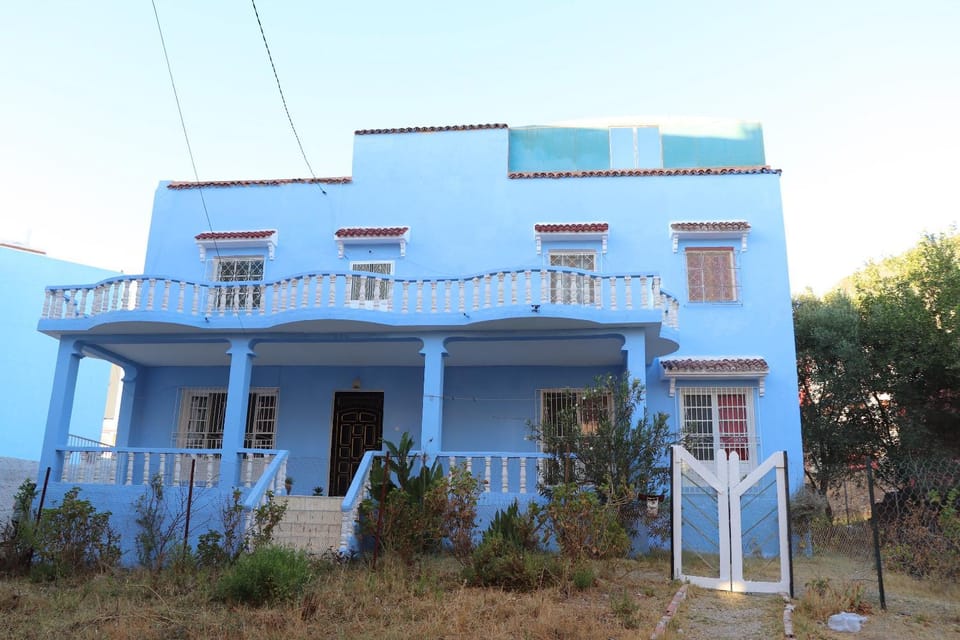 Property building, Day